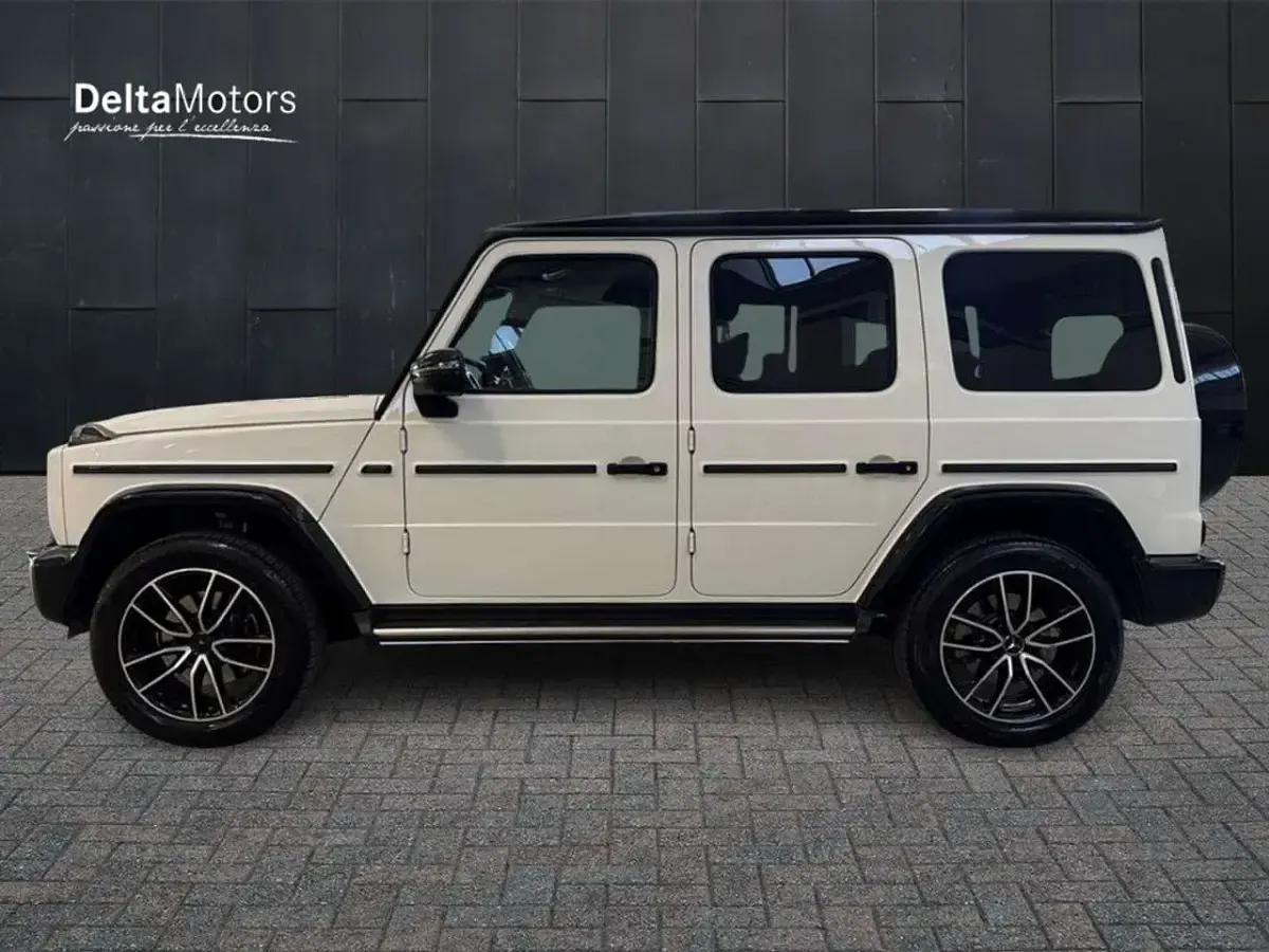 Begagnad Mercedes G400 AMG line 330 HK (242 kW) 2023 Vit SUV