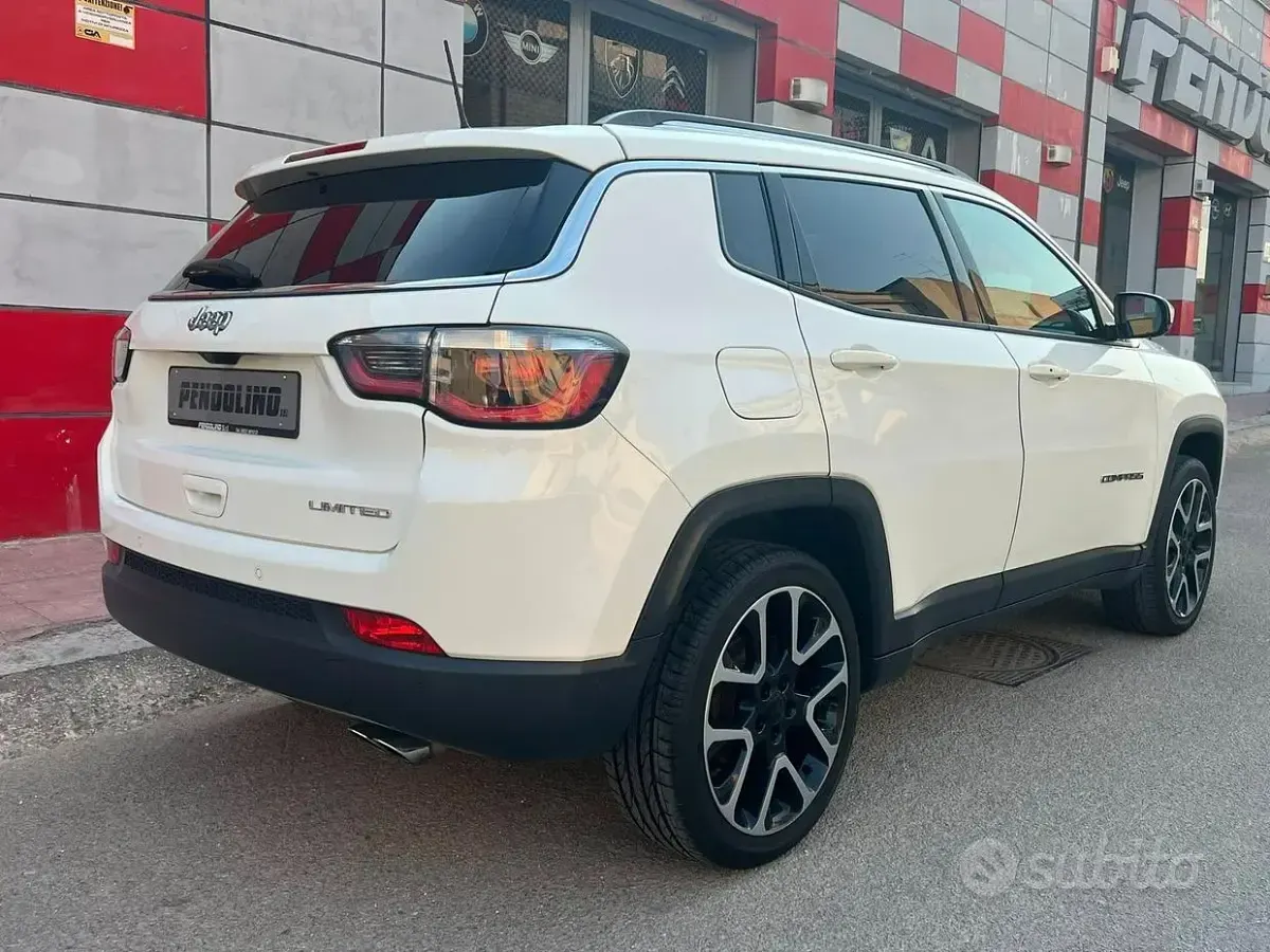 Usata Jeep Compass Limited 140 CV (102 kW) 2018 Bianco SUV