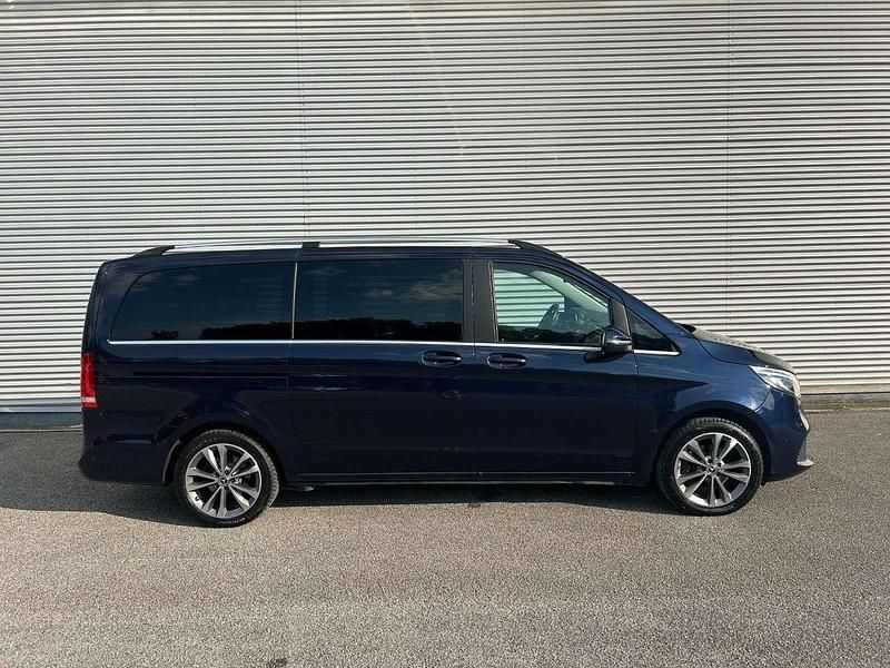 Usata Mercedes V220 163 CV (119 kW) 2020 Blu Monovolume