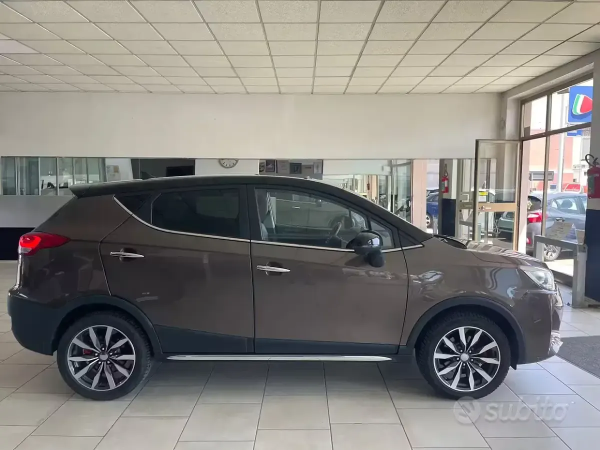 Usata EVO Evo 4 114 CV (83 kW) 2021 Marrone SUV