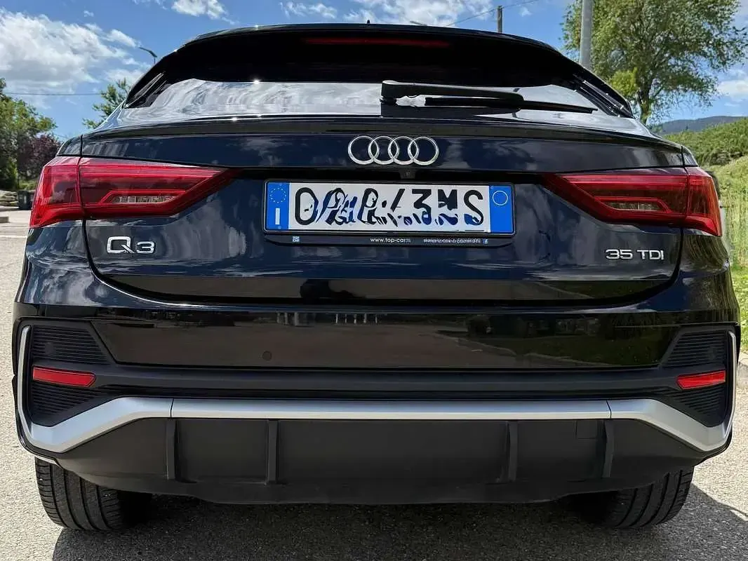 Usata Audi Q3 Sportback S-Line 150 CV (110 kW) 2022 Nero SUV