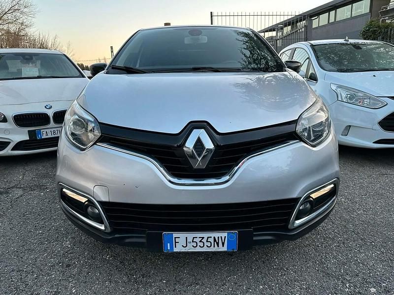 Usata Renault Captur Iconic 110 CV (80 kW) 2016 Argento SUV