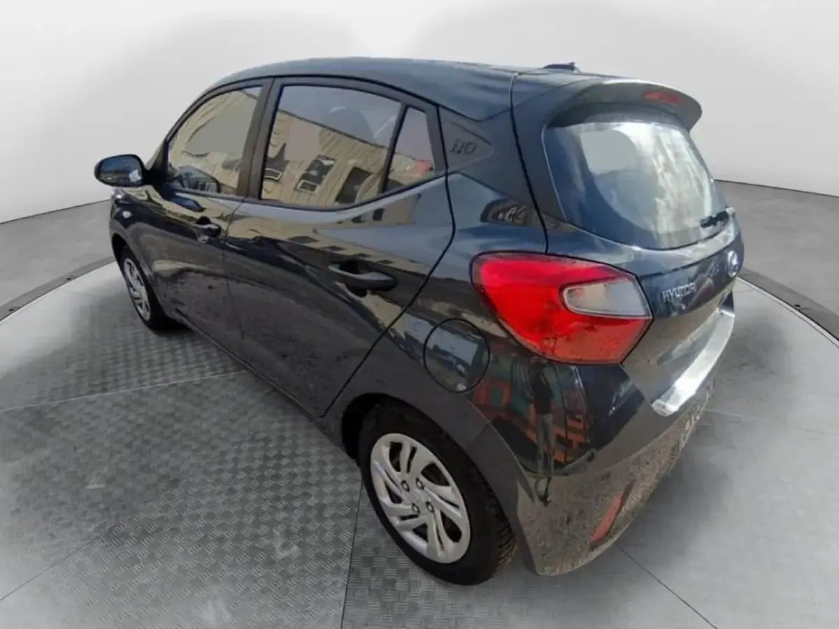 Usata Hyundai i10 Advanced Plus 67 CV (49 kW) 2022 Grigio Utilitaria