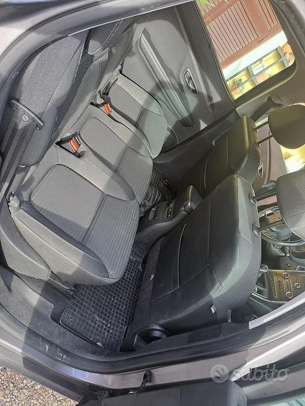 Usata Renault Scénic IV 110 CV (80 kW) 2018 Grigio Monovolume