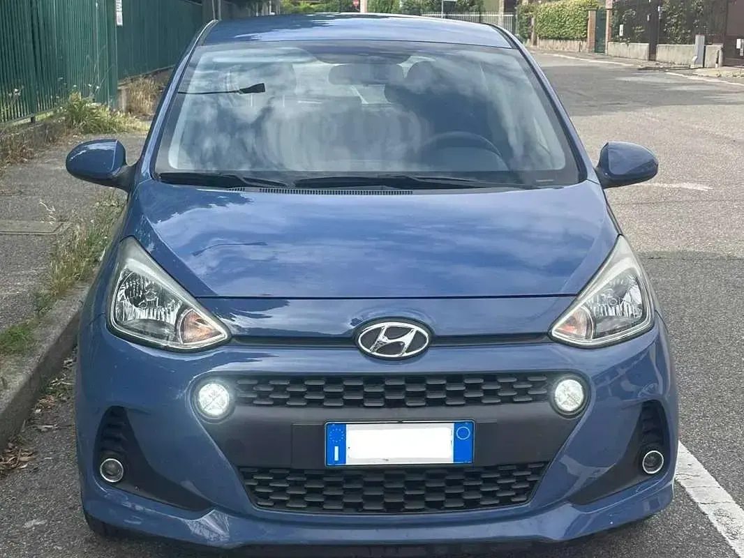 Usata Hyundai i10 65 CV (47 kW) 2017 Blu/azzurro Utilitaria