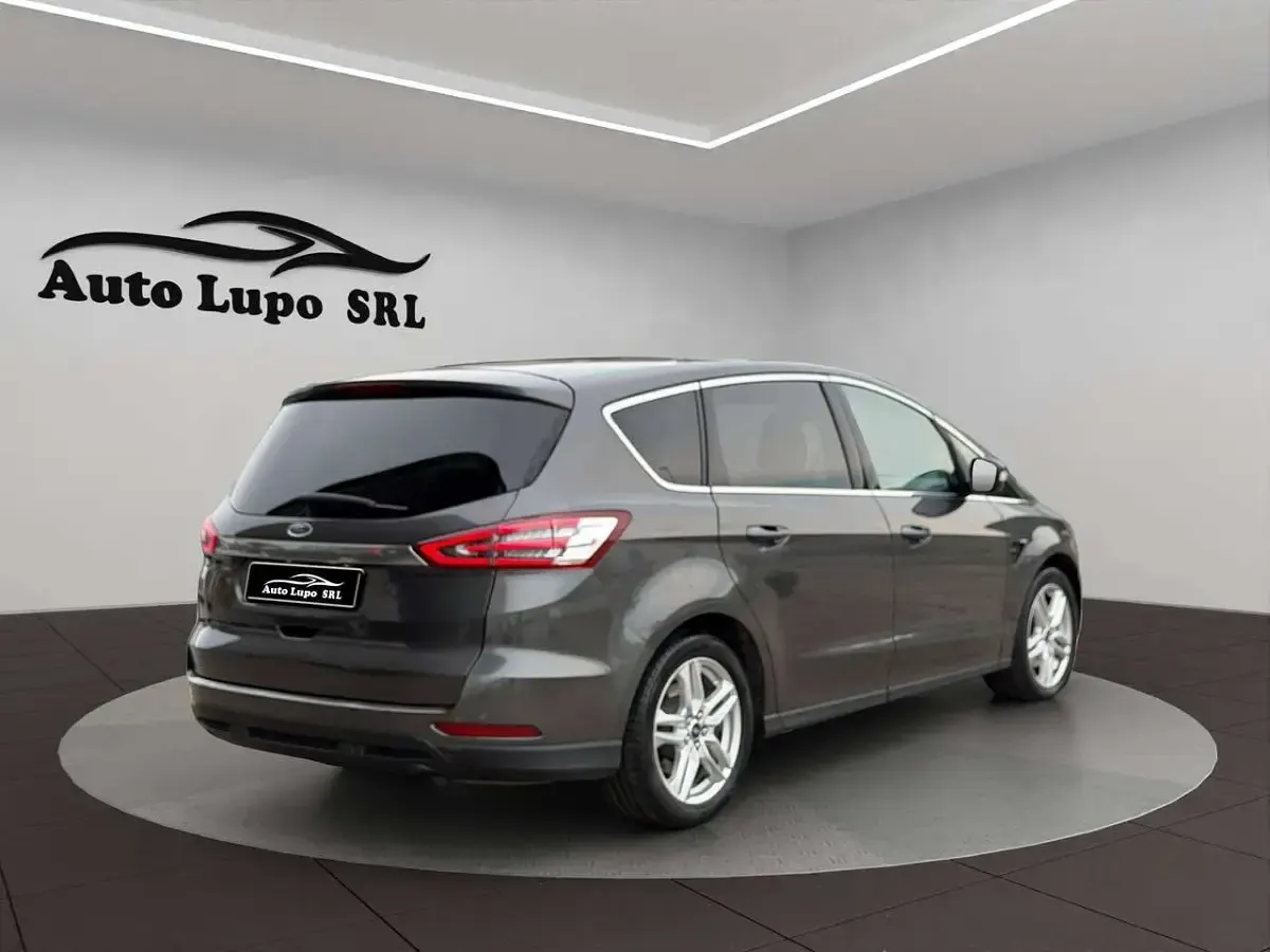 Usata Ford S-MAX Business Edition 150 CV (110 kW) 2016 Grigio Monovolume