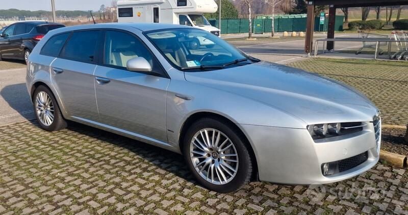 Usata Alfa Romeo 159 170 CV (125 kW) 2009 Grigio Station wagon