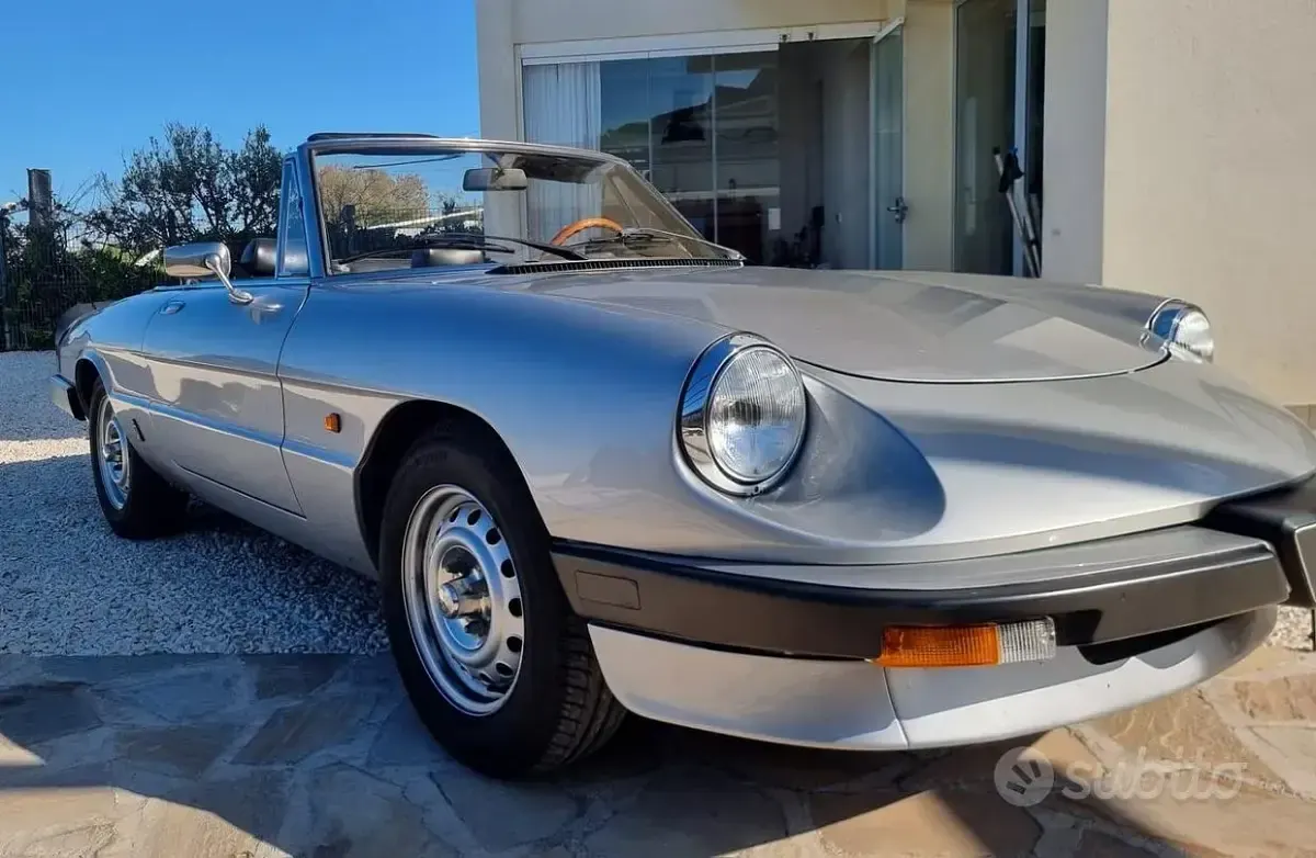 Usata Alfa Romeo Spider 101 CV (74 kW) 1986 Cabrio