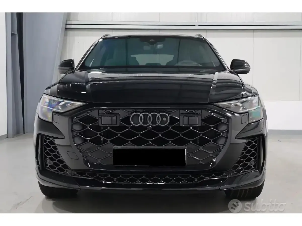 Usata Audi RS Q8 640 CV (470 kW) 2024 Nero SUV