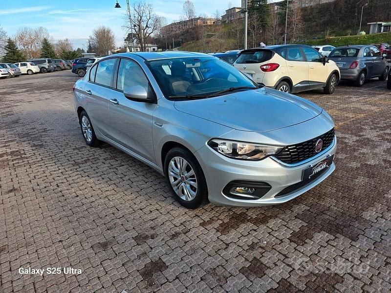 Usata Fiat Tipo Lounge 120 CV (88 kW) 2016 Grigio Berlina