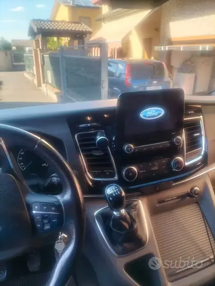 Usata Ford Tourneo 131 CV (96 kW) 2019 Monovolume