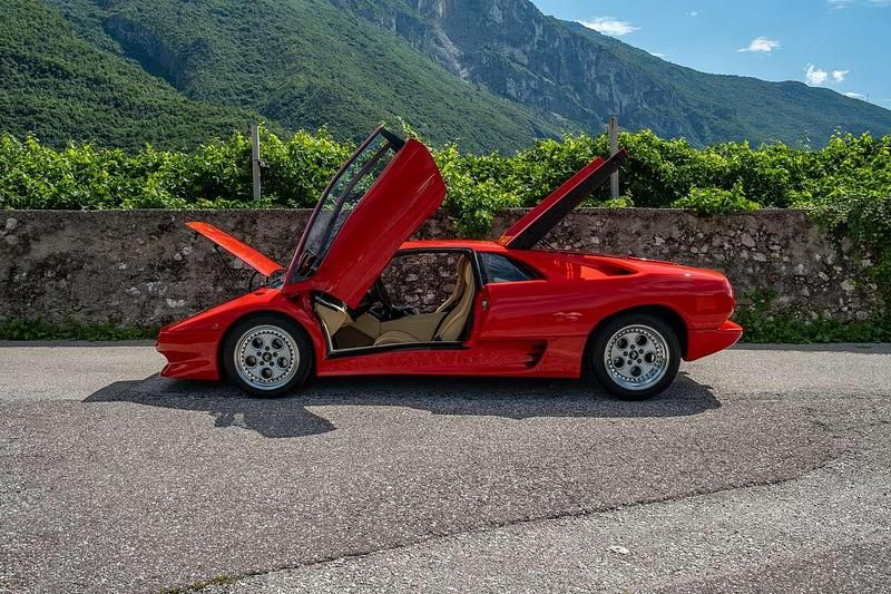Usata Lamborghini Diablo 492 CV (361 kW) 1990 Other Coupé