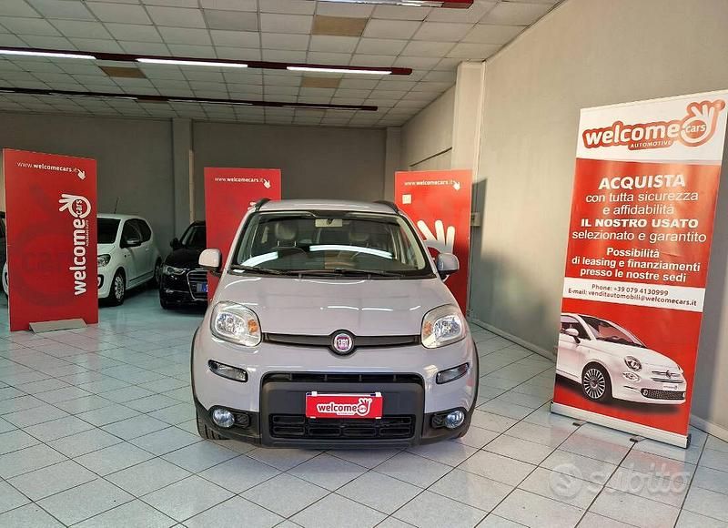 Usata Fiat Panda S 70 CV (51 kW) 2023 Grigio chiaro Utilitaria