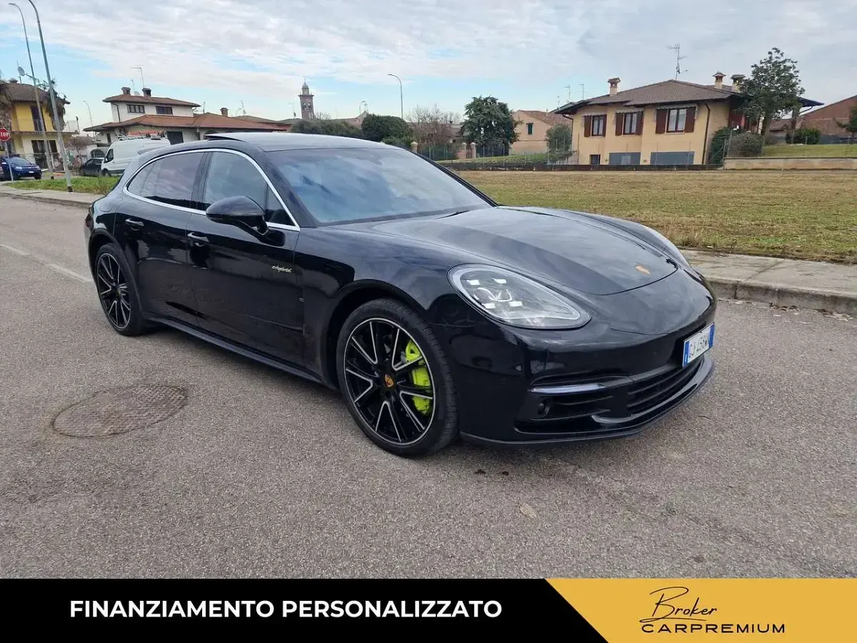 Usata Porsche Panamera 4 E-Hybrid 330 CV (242 kW) 2018 Nero Utilitaria