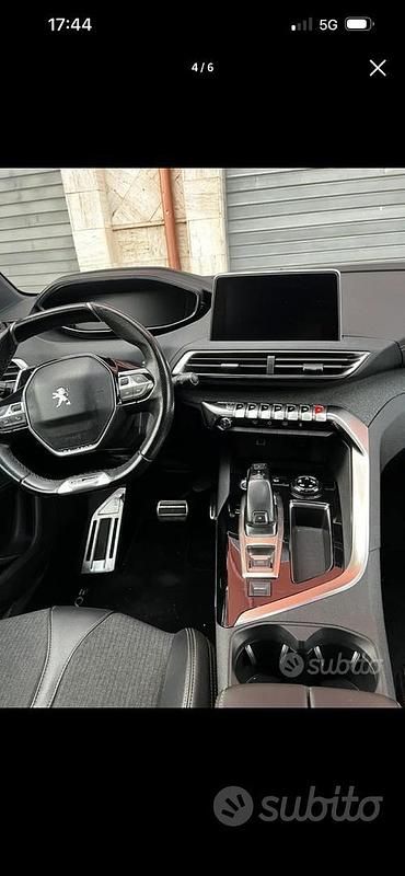 Usata Peugeot 3008 GT-line 131 CV (96 kW) 2019 Nero SUV
