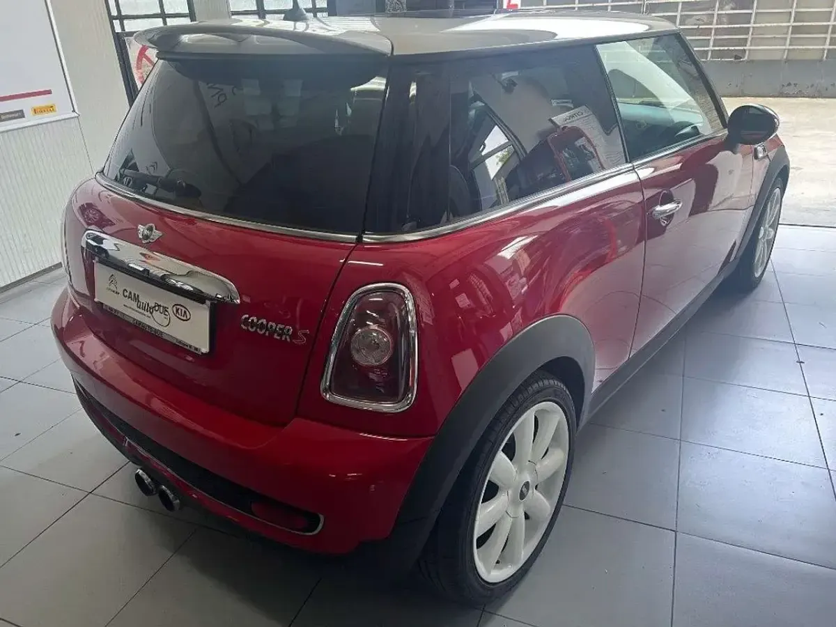 Usata Mini Cooper S 175 CV (128 kW) 2009 Rosso Utilitaria