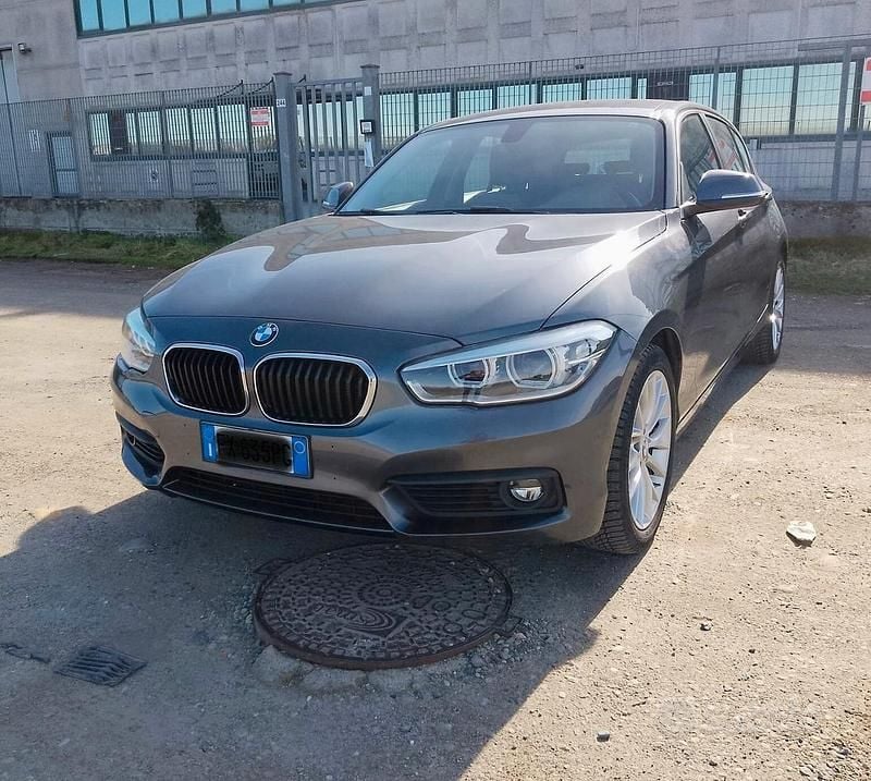 Usata BMW 118 Advantage 150 CV (110 kW) 2018 Grigio Utilitaria