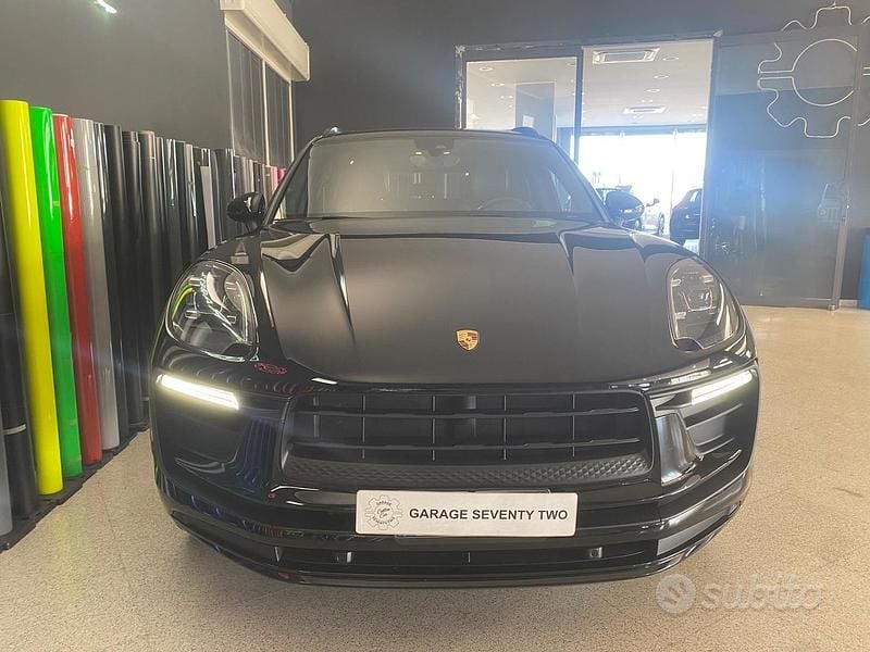 Gebraucht Porsche Macan 250 PS (183 kW) 2018 Schwarz SUV