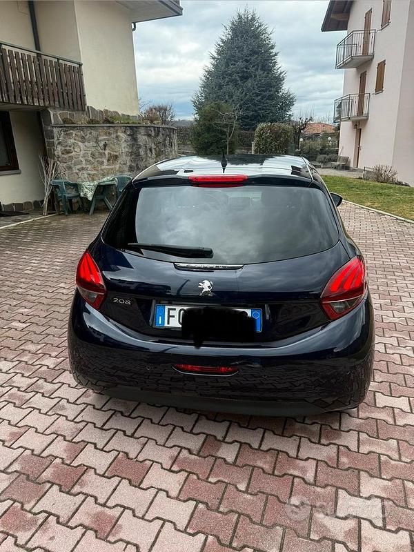 Usata Peugeot 208 2017 Blu Utilitaria