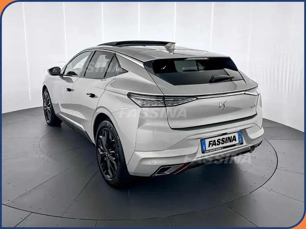Usado DS Automobiles DS4 Opera 130 CV (95 kW) 2024 Gris SUV