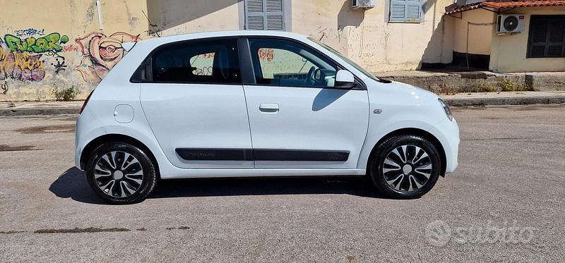 Usata Renault Twingo Intens 65 CV (47 kW) 2021 Bianco Utilitaria