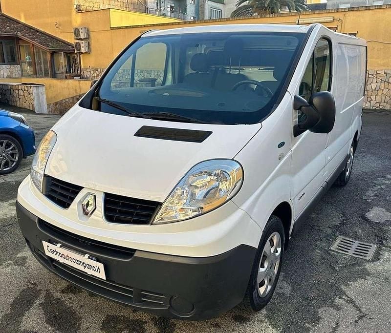Usata Renault Trafic 114 CV (83 kW) 2011 Bianco Monovolume
