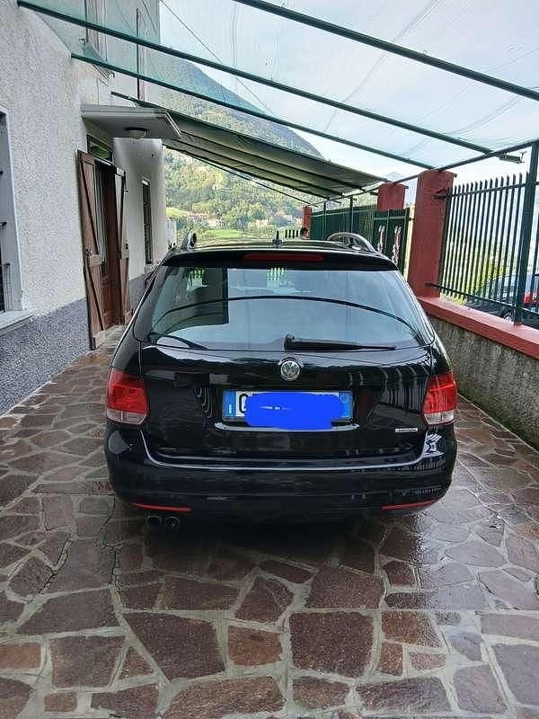 Usata VW Golf VI Trendline 105 CV (77 kW) 2011 Nero Utilitaria