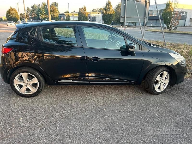 Usata Renault Clio IV 75 CV (55 kW) 2016 Nero Utilitaria