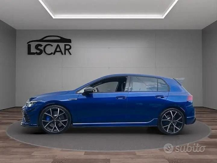 Usata VW Golf VII R 333 CV (244 kW) 2021 Blu Utilitaria
