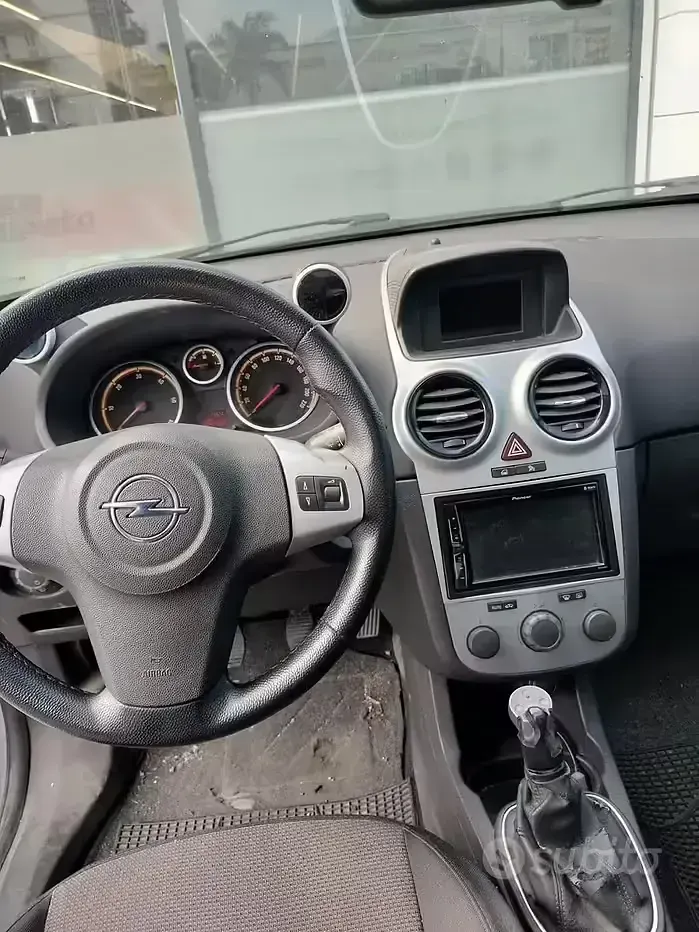Usata Opel Corsa 90 CV (66 kW) 2008 Grigio Utilitaria