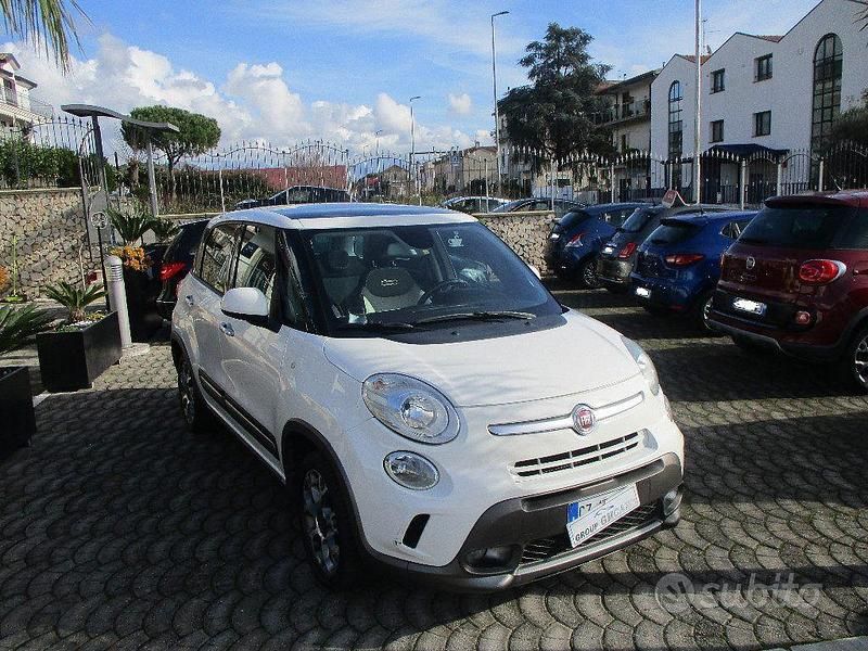 Bianco Usata 2014 Fiat 500L Trekking Monovolume | 6000 € (Buon prezzo) - Immagine 1/4