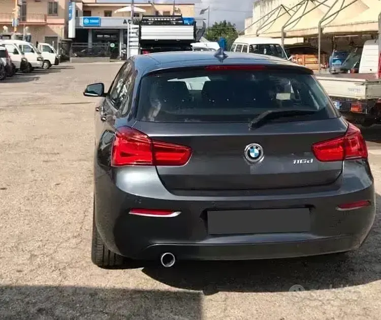 Usata BMW 116 Efficient Dynamics 116 CV (85 kW) 2015 Grigio Utilitaria