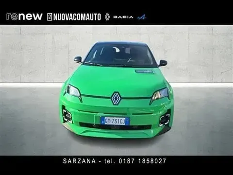 Usata Renault 5 E-Tech Komfort 110 kW (150 CV) 2025 Verde chiaro Utilitaria