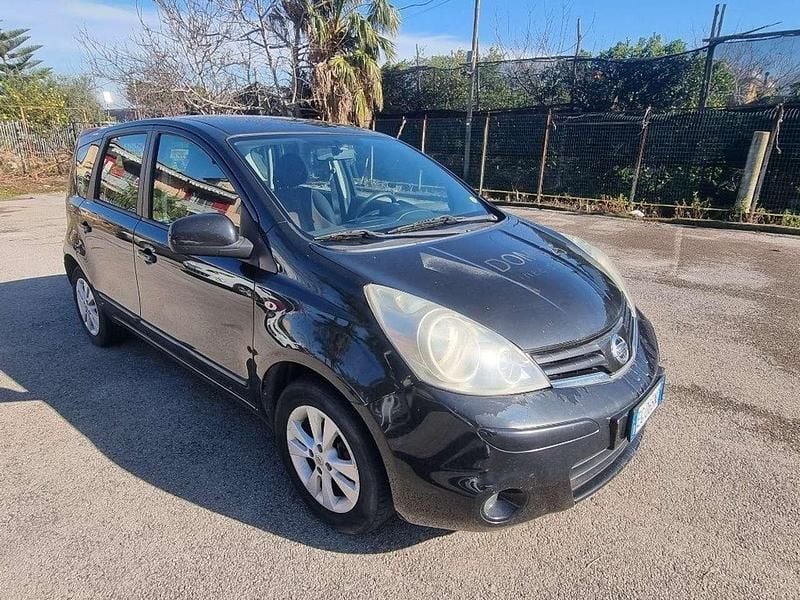Usata Nissan Note Acenta 90 CV (66 kW) 2011 Nero Utilitaria