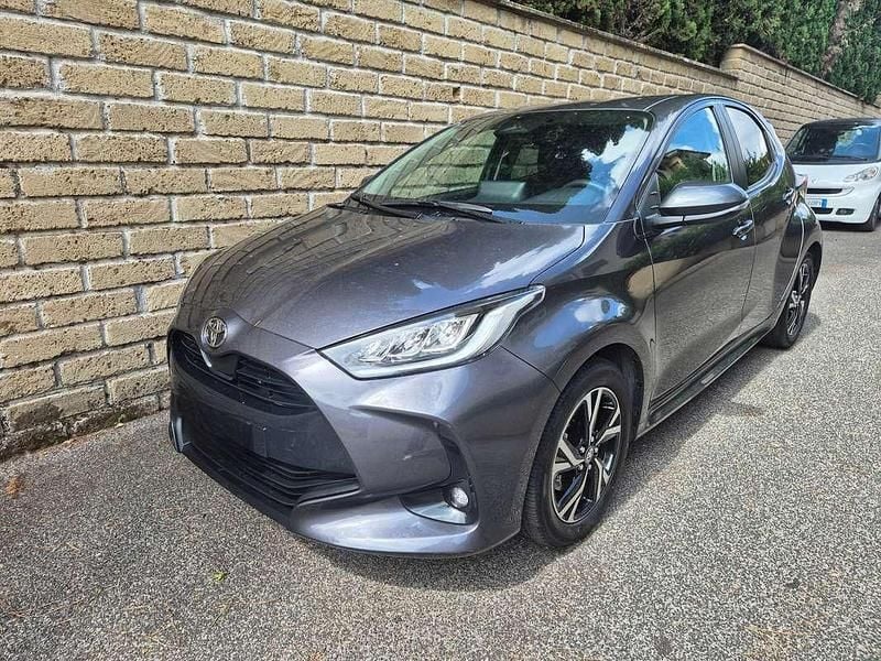 Usata Toyota Yaris Hybrid Trend 92 CV (67 kW) 2024 Berlina