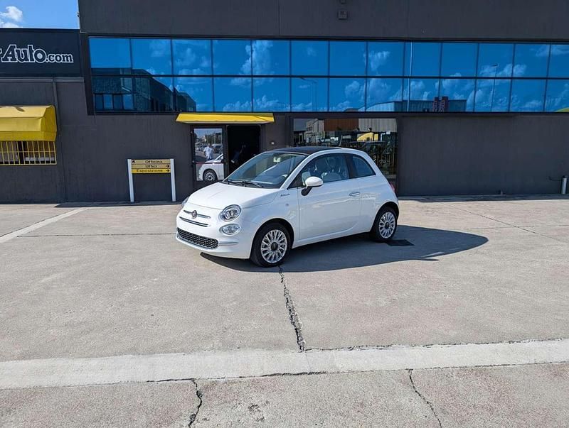 Usata Fiat 500 Dolcevita 69 CV (50 kW) 2022 Bianco / pastello Utilitaria