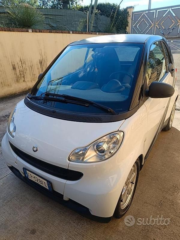 Usata Smart ForTwo Coupé 61 CV (44 kW) 2008 Bianco Coupé