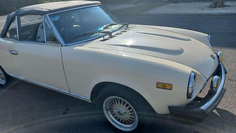 Usata Fiat 124 Spider 102 CV (75 kW) 1980 Cabrio