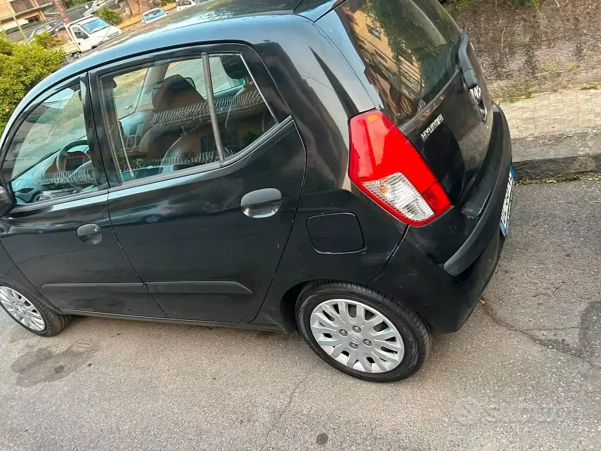 Usata Hyundai i10 Active 66 CV (48 kW) 2009 Nero Utilitaria