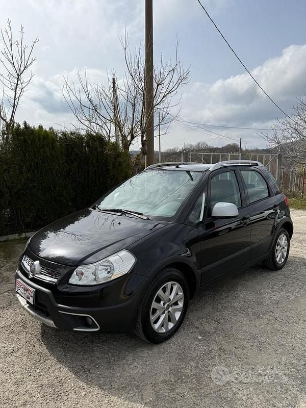 Usata Fiat Sedici Emotion 135 CV (99 kW) 2012 Nero SUV