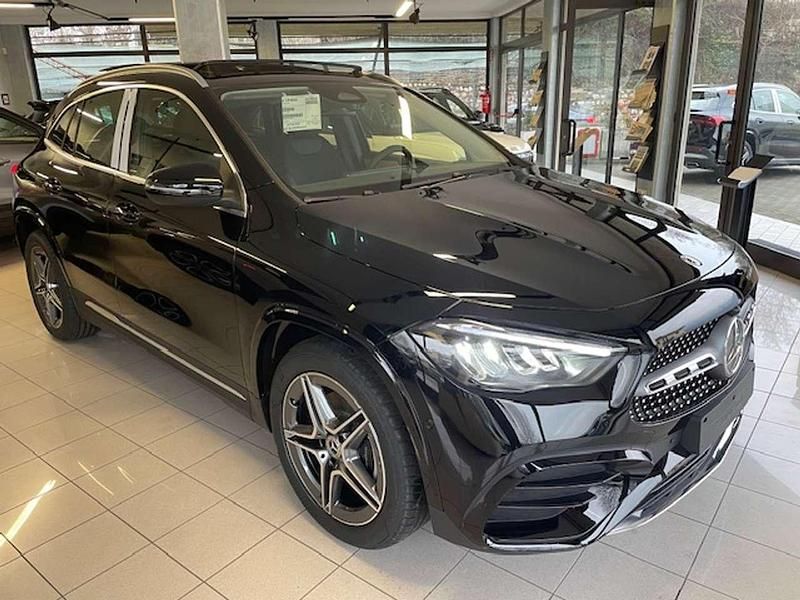 Nuova Mercedes GLA200 AMG line Plus 150 CV (110 kW) 2026 Nero SUV