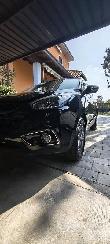 Usata Hyundai ix35 Xpossible 116 CV (85 kW) 2015 Nero SUV