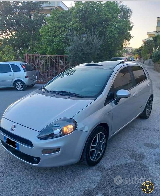 Usata Fiat Punto Evo 95 CV (69 kW) 2013 Grigio Utilitaria