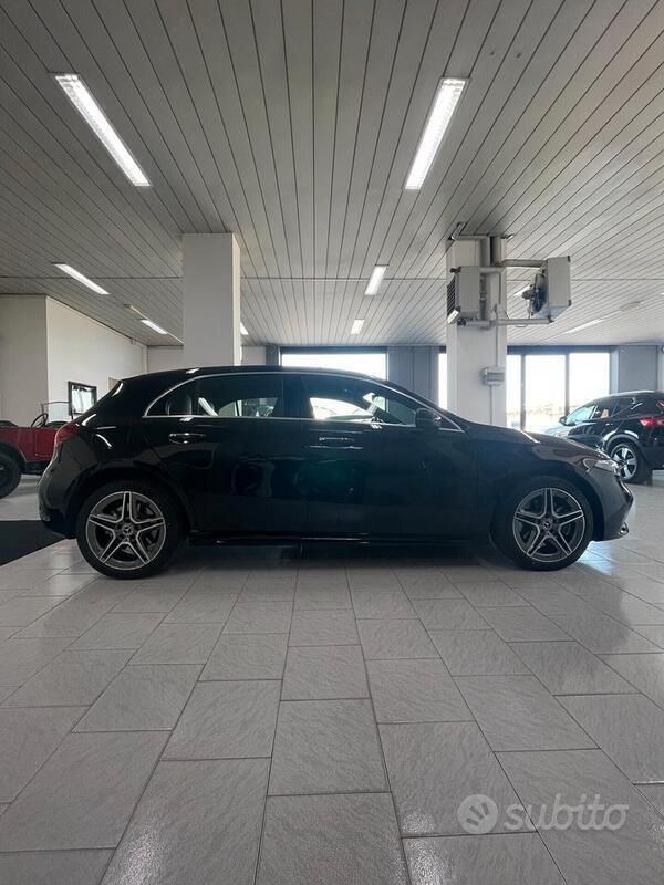 Usata Mercedes A250 AMG Line Premium Plus 163 CV (119 kW) 2023 Nero Berlina