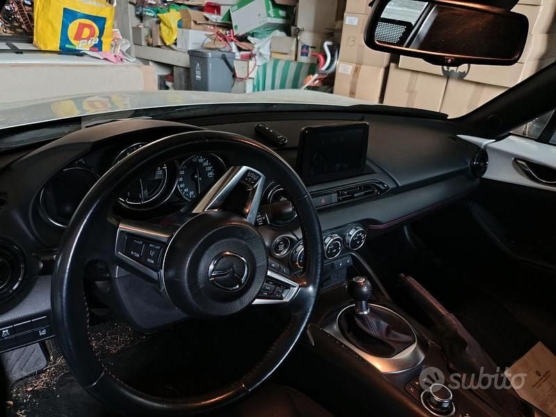 Usata Mazda MX5 132 CV (97 kW) 2018 Bianco Cabrio