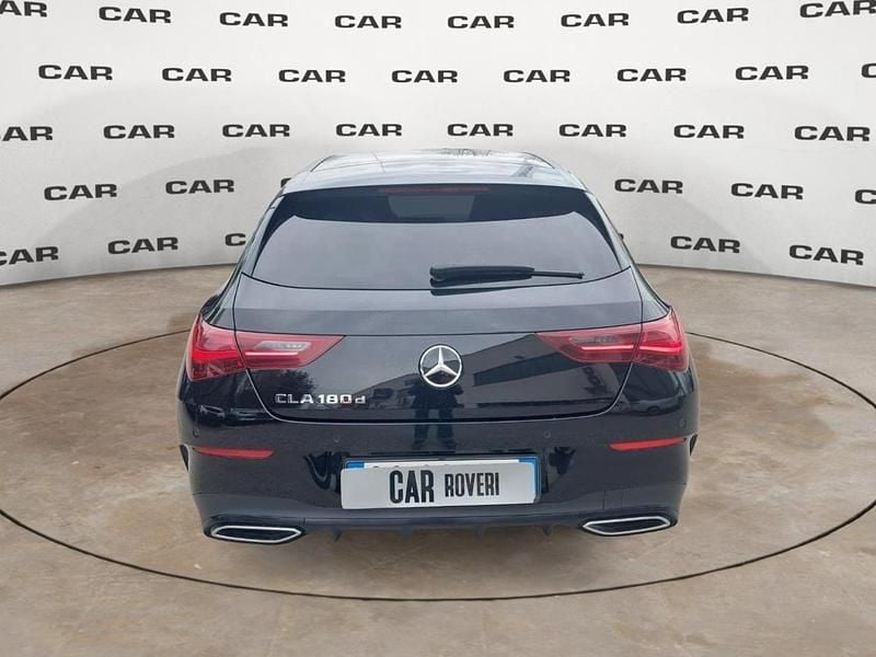 Usata Mercedes A180 AMG Line Premium 116 CV (85 kW) 2024 Nero Utilitaria