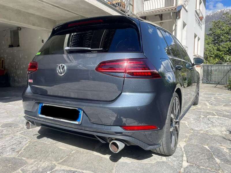 Usato 2017 VW Golf 2.0 Benzin 245 CV (23.900 €)