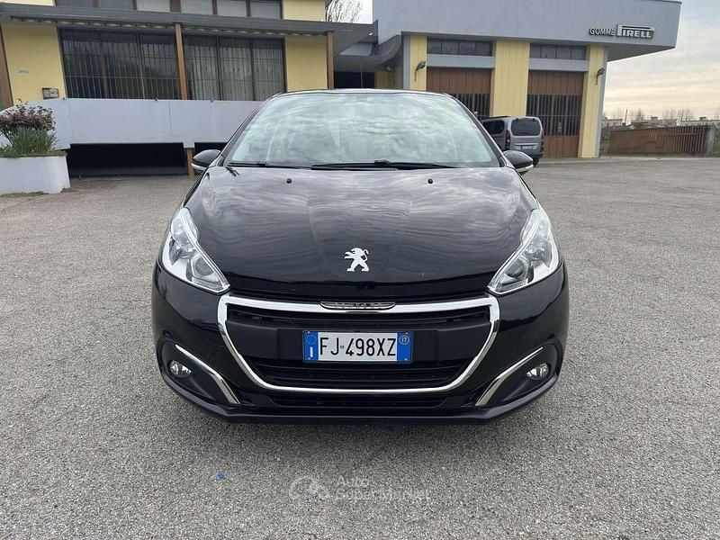 Usata Peugeot 208 Allure 75 CV (55 kW) 2017 Other Utilitaria