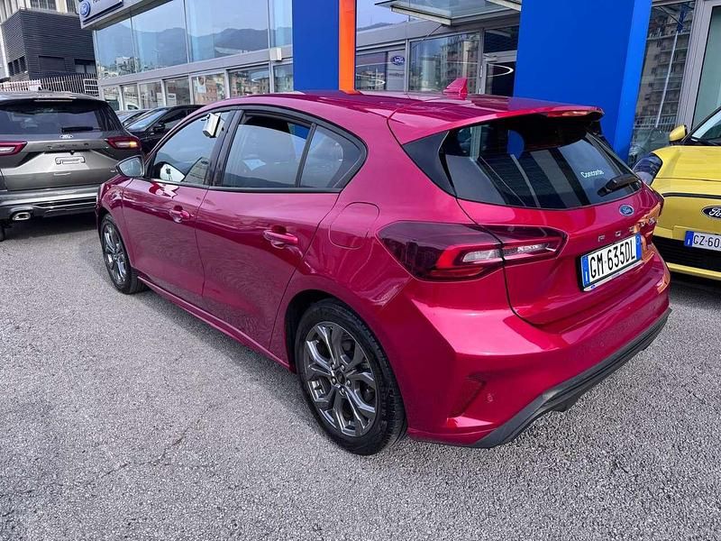 Usata Ford Focus ST-Line 125 CV (91 kW) 2023 Rosso Berlina
