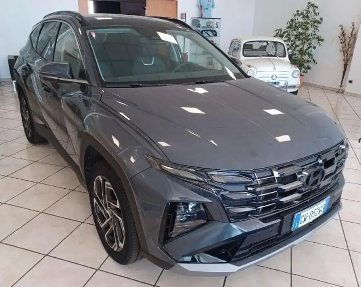 Usata Hyundai Tucson 160 CV (117 kW) 2024 Grigio SUV